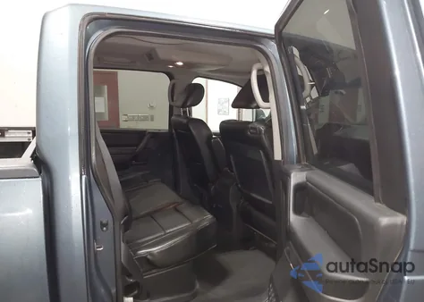 2010 Nissan Titan Le z USA, uszkodzony, nr VIN 1N6AA0EC7AN317165